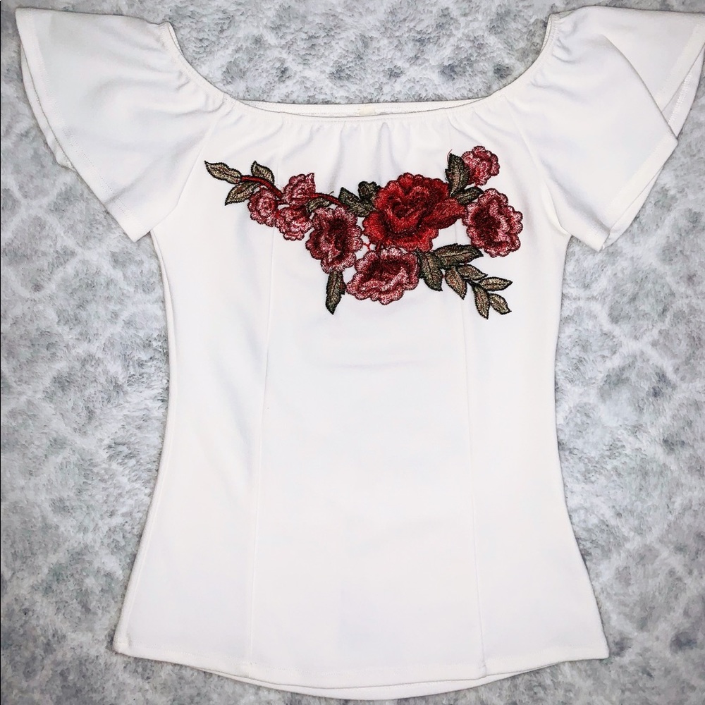 White shirt with roses